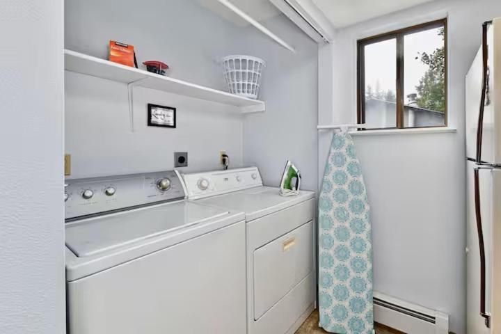 Fishy-Fishy Townhome Кенай Екстер'єр фото